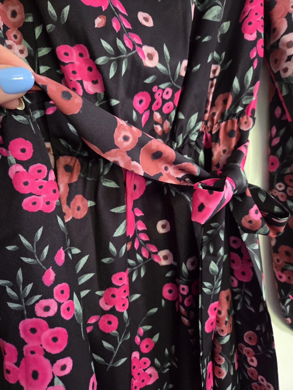 Women’s Black Maxi Wrap Dress with Pink Floral Print XL Fits Like Large - Picture 3 of 7